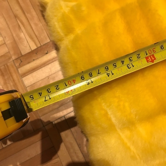 Home decor faux fur pillows nwot​​​​​​​​ - Picture 5 of 6